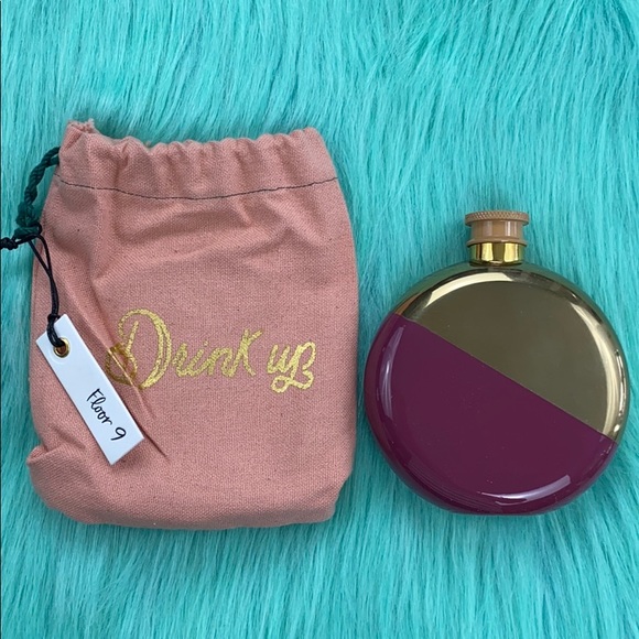 Floor 9 Drink Up Flask and Bag - Picture 6 of 12